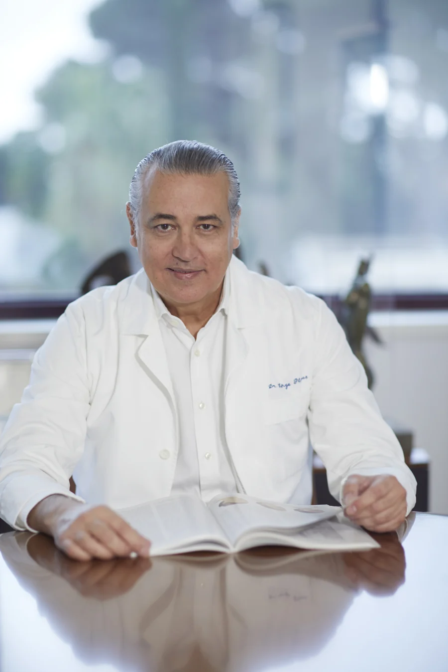 Dr. Jorge Planas